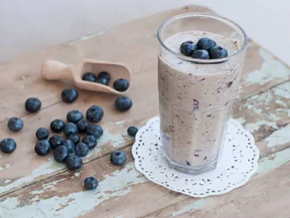 Blueberry Bliss simple low carb smoothie