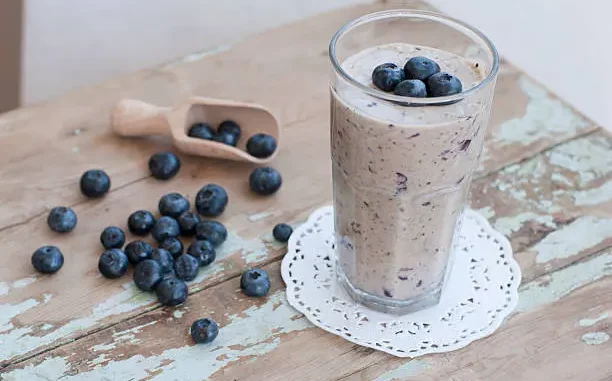 Blueberry Bliss simple low carb smoothie