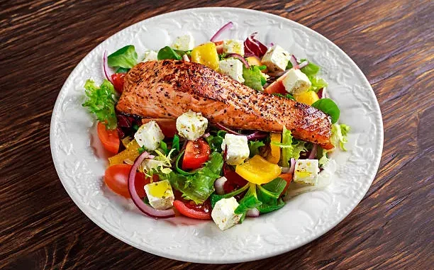 Easy Balsamic Salmon Salad