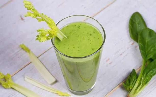 Spicy Green Salad Smoothie